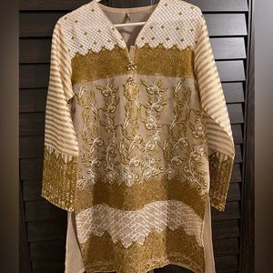 Beechtree Gold Embroidery Fancy Kurti